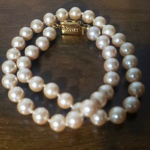 Monet Pearl Necklace
